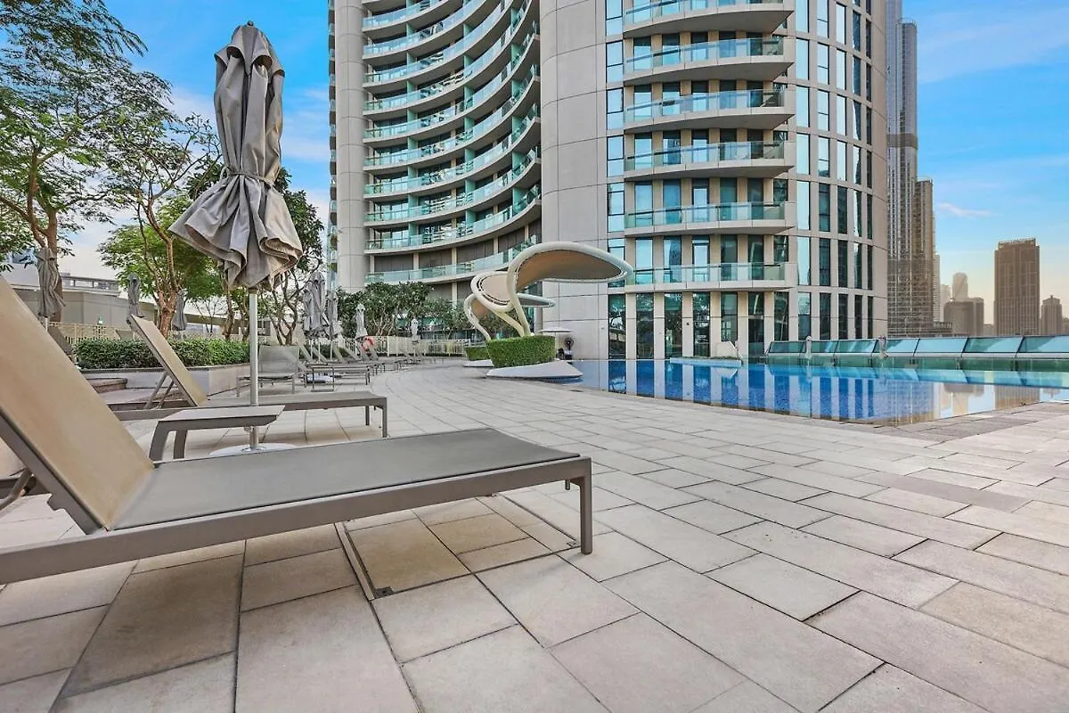 First Class 2Br Iconic Burj Khalifa View Dubai Apartment
