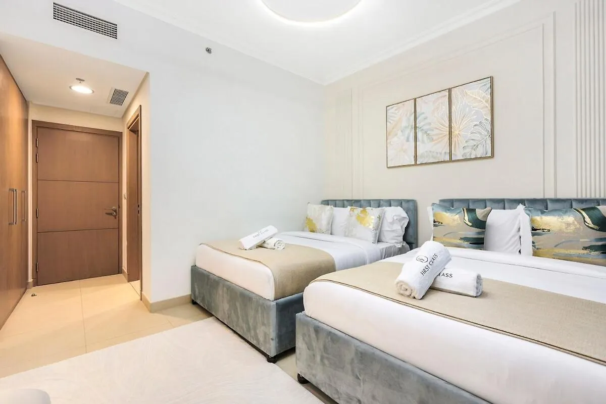 First Class 2Br Iconic Burj Khalifa View Dubai Apartment